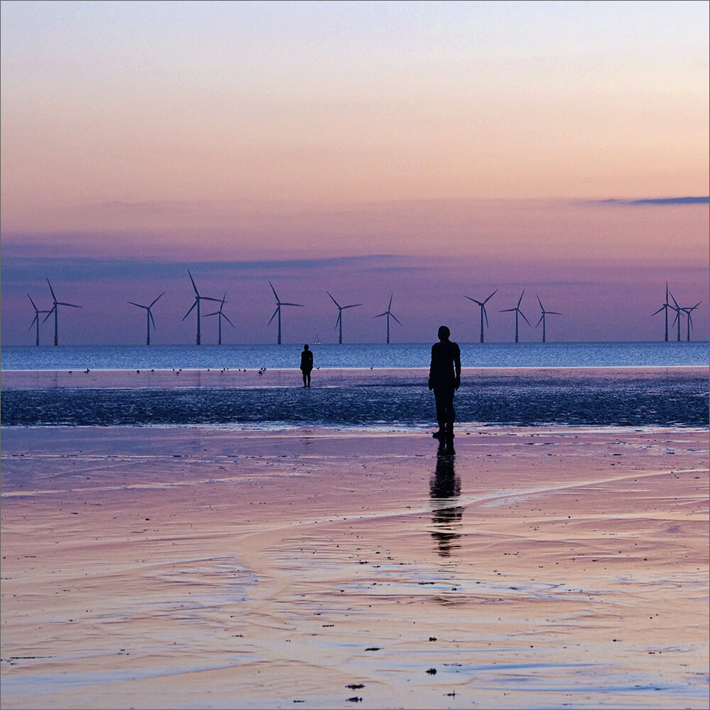 Boot-Offshore wind farm in Crosby, United Kingdom. © Flickr - Helen Haden