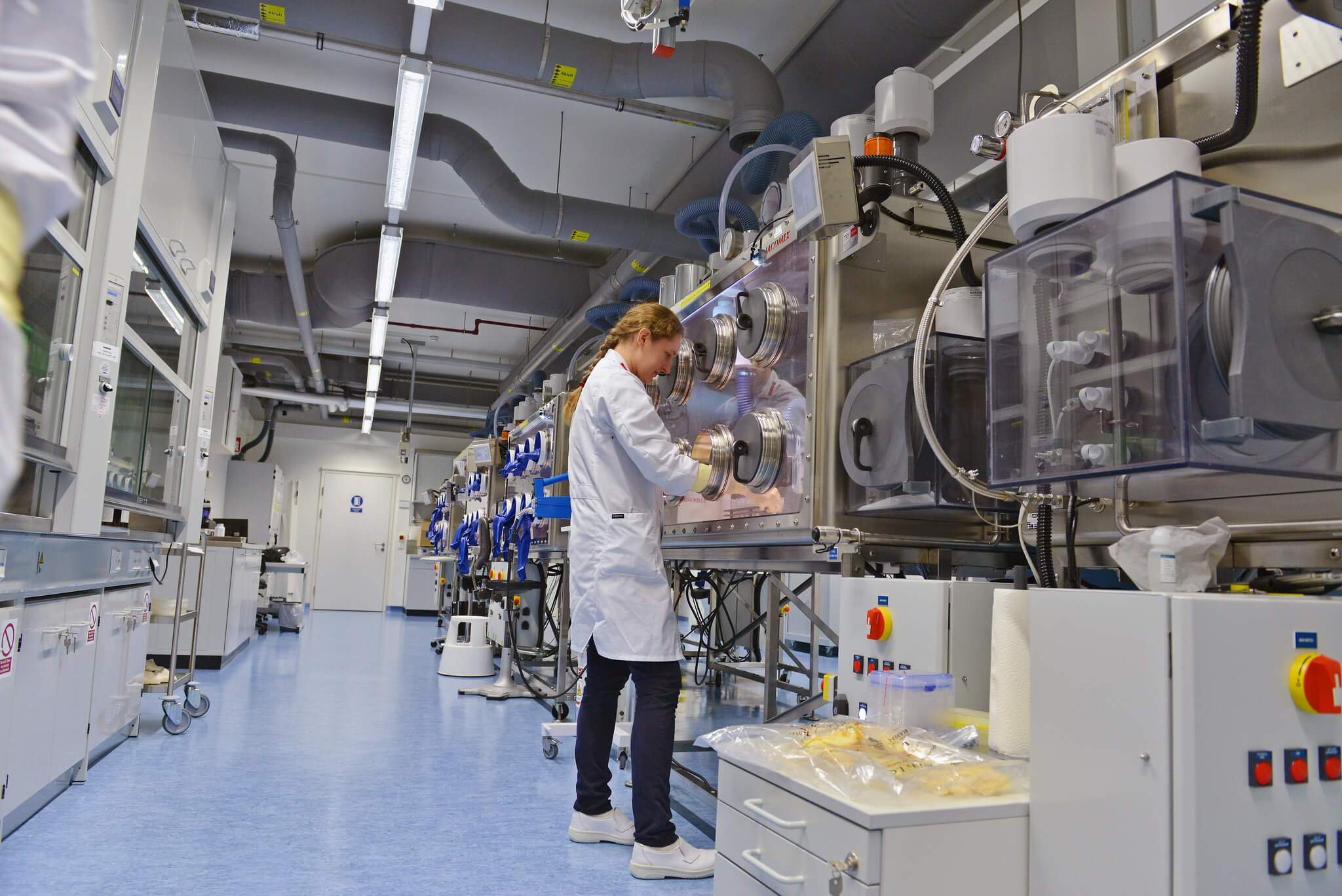 Erasto-Staff at the plutonium laboratory of the newly constructed IAEA Nuclear Material Laboratory in Seibersdorf, Austria - IAEA