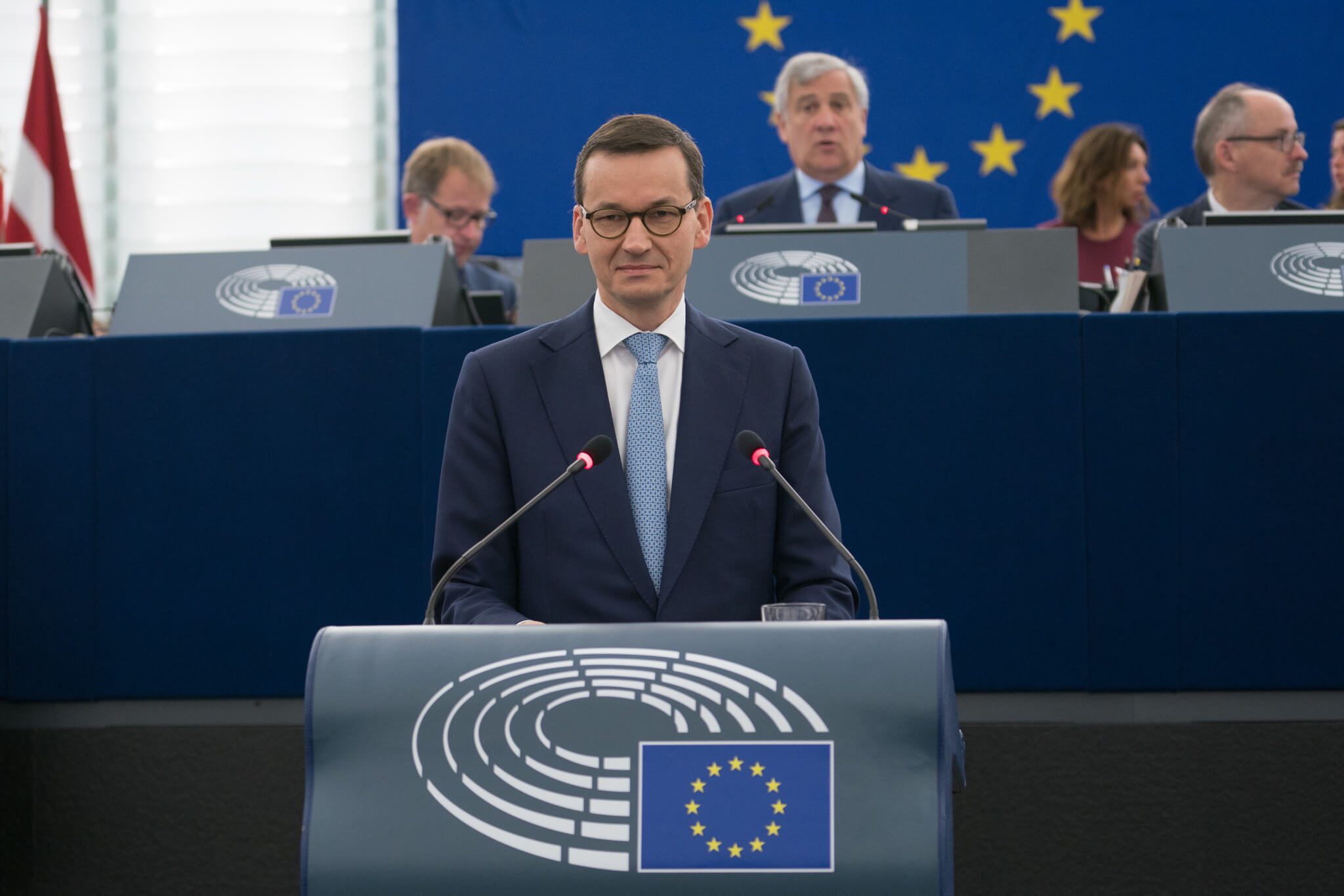 De Poolse premier Mateusz Morawiecki (links) in het Europees Parlement, 2018. © European Parliament - Flickr (2)