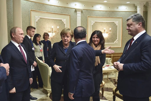 Vladimir Poetin, Angela Merkel, François Hollande en Petro Poroschenko