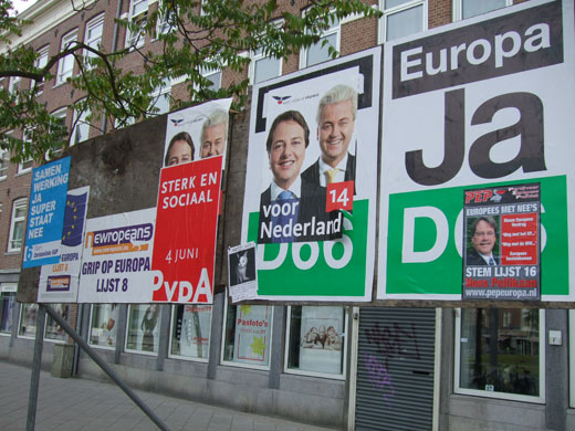 Verkiezingsposters in Amsterdam tijdens de Europese verkiezingen in 2009.