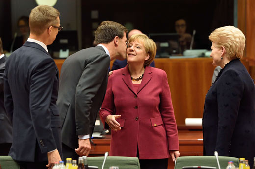 Mark Rutte en Angela Merkel in de Europese Commissie in februari 2018.