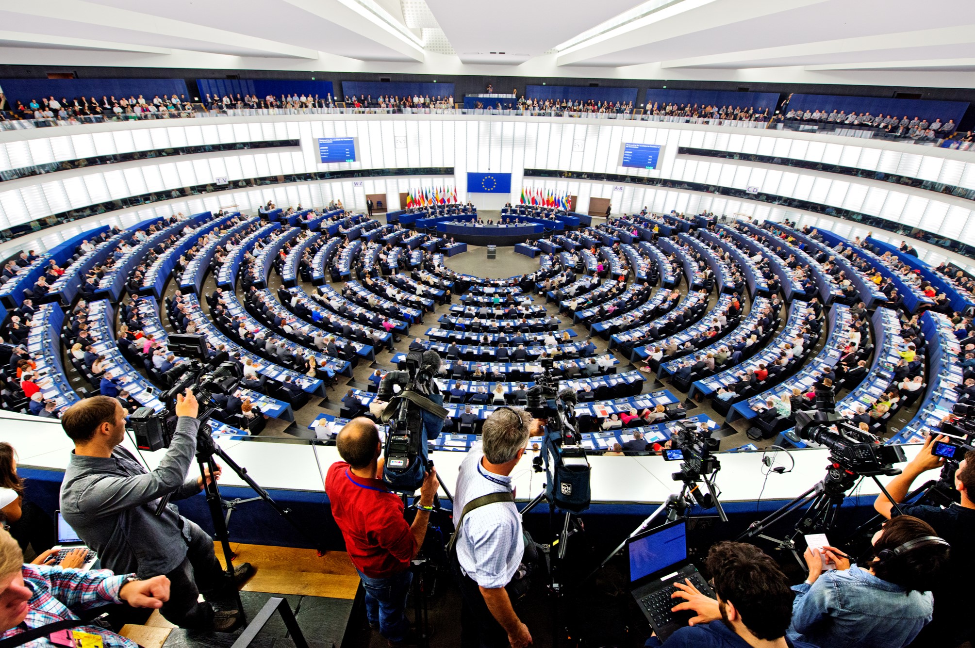Bijeenkomst van het Europees Parlement voor het aanstellen van een nieuwe president van de Europese Commissie. Brussel, 15 juli 2014. European Parliament via Flickr.
