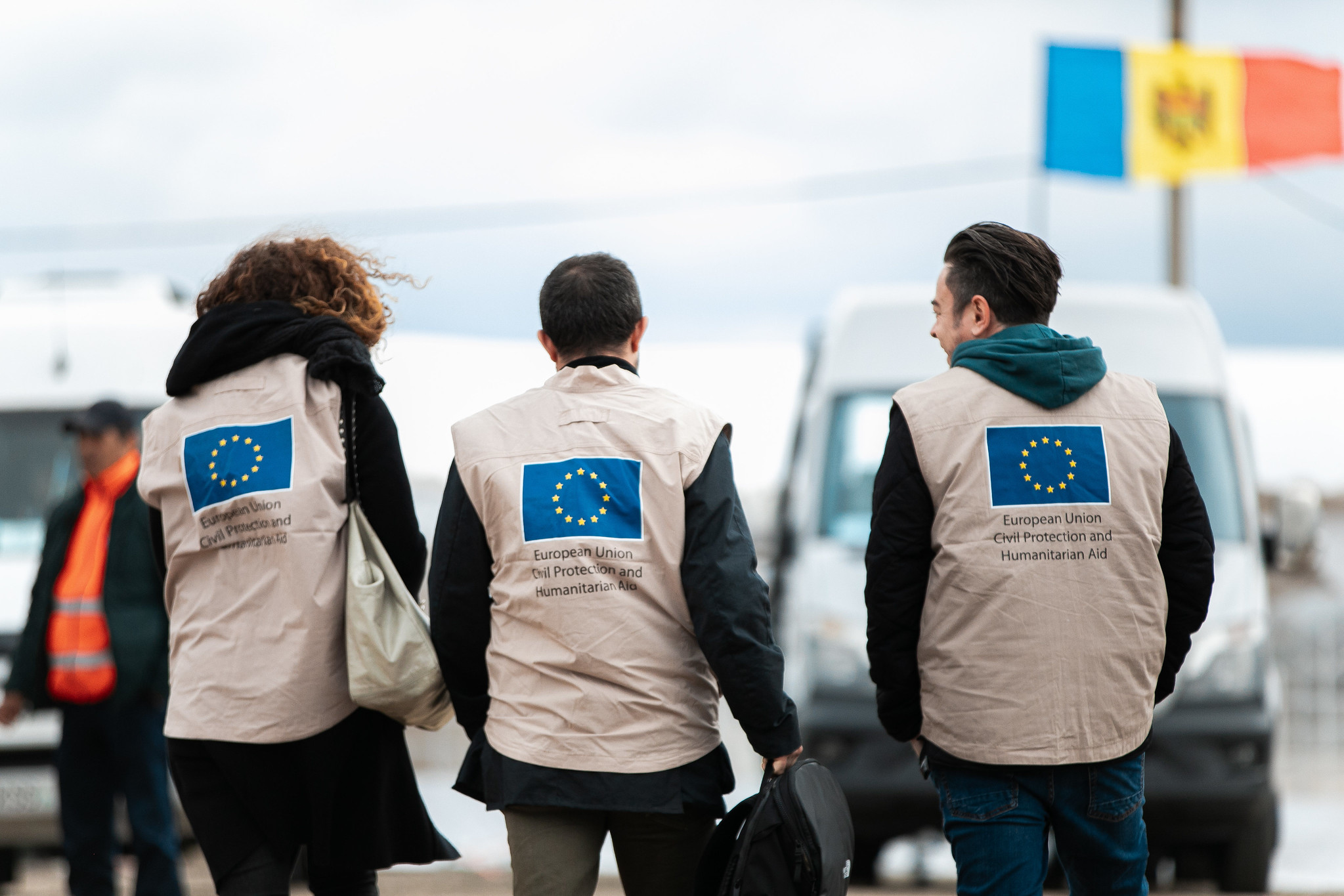 EU-personeel bezoekt het grensdorp Palanca, waar veel burgers van Oekraïne naar Moldavië oversteken. © Europese Unie, 2022 via Flickr