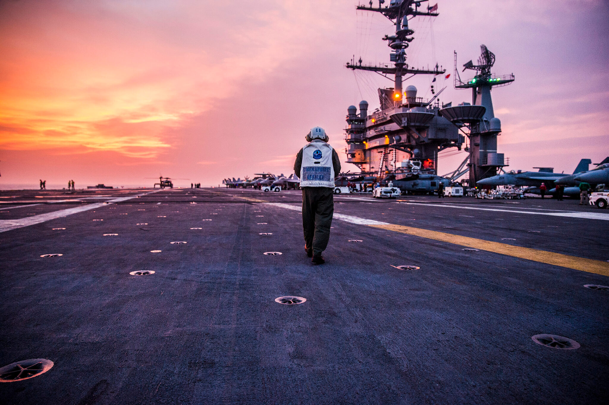 Het Amerikaanse vliegdekschip USS George Washington in de Zuid-Chinese Zee in 2014 - bron - US Department of Defence