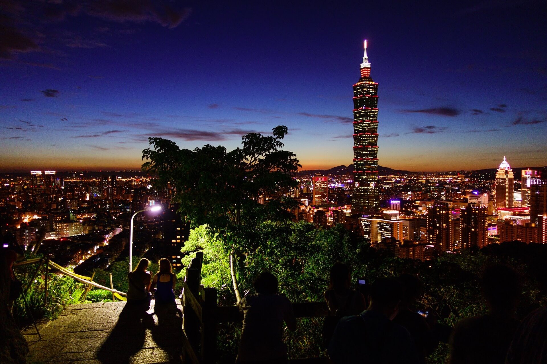 De Taiwanese hoofdstad Taipei met de 508-meter hoge Taipei 101-wolkenkrabber. © Pixabay