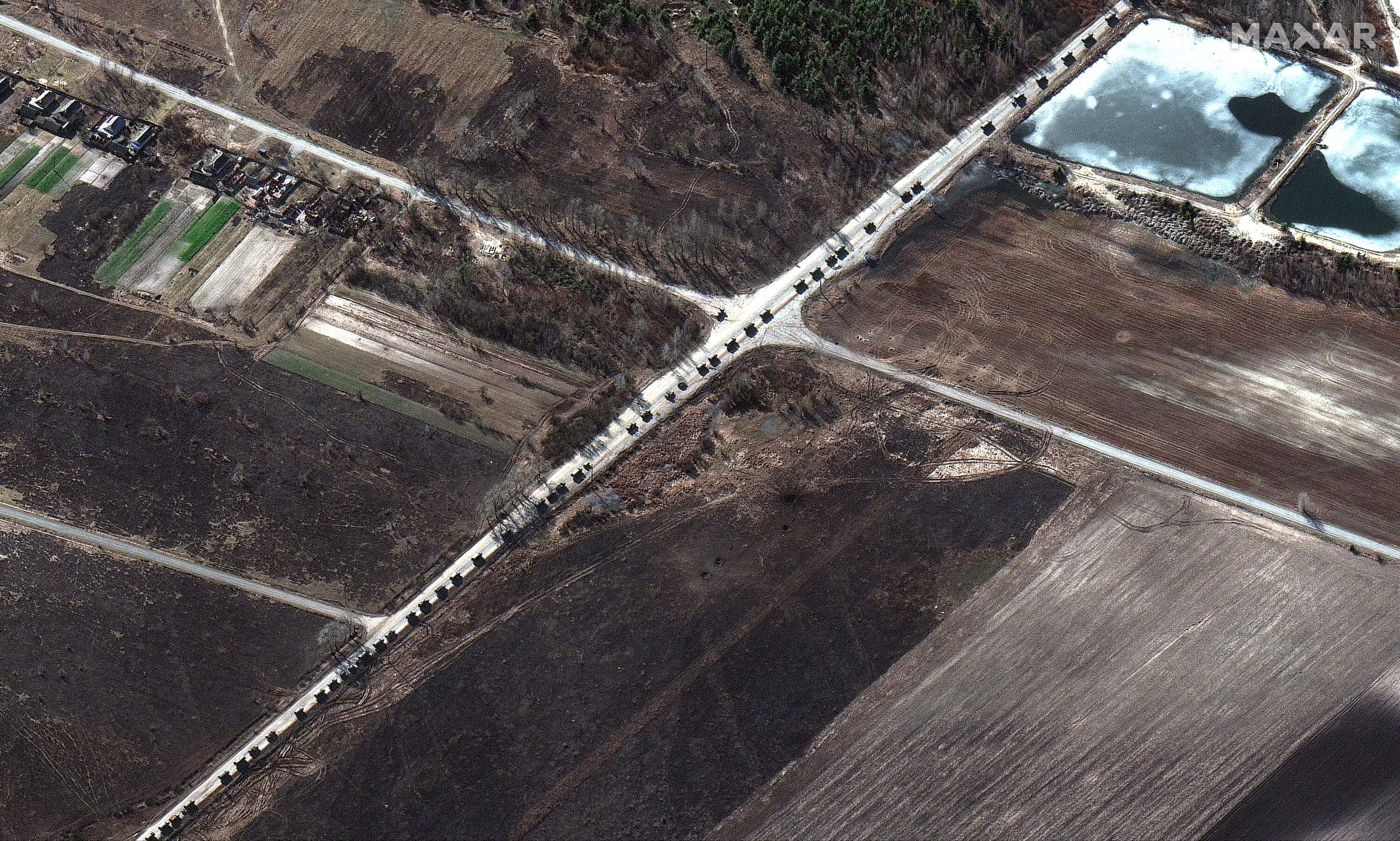 DeJong- Satelietbeelden van 2 februari 2022 tonen een Russisch militair convooi in Smolensk vlakbij de grens met Oekraïne. Reuters