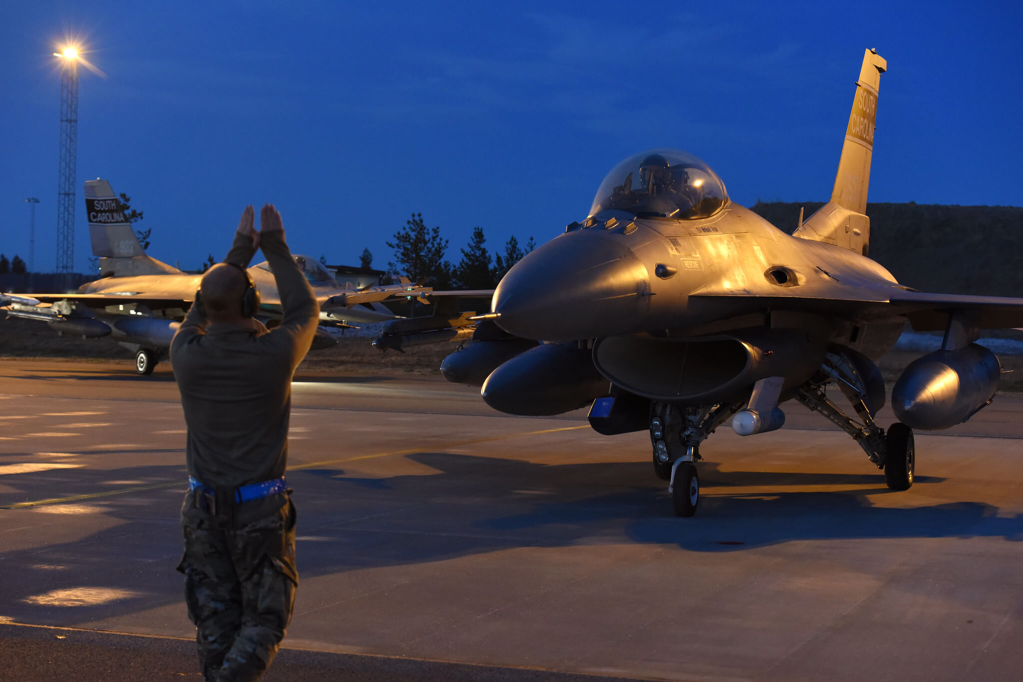 DeRoon-Amerikaanse F-16 in Zweden in 2019. The National Guard - Flickr