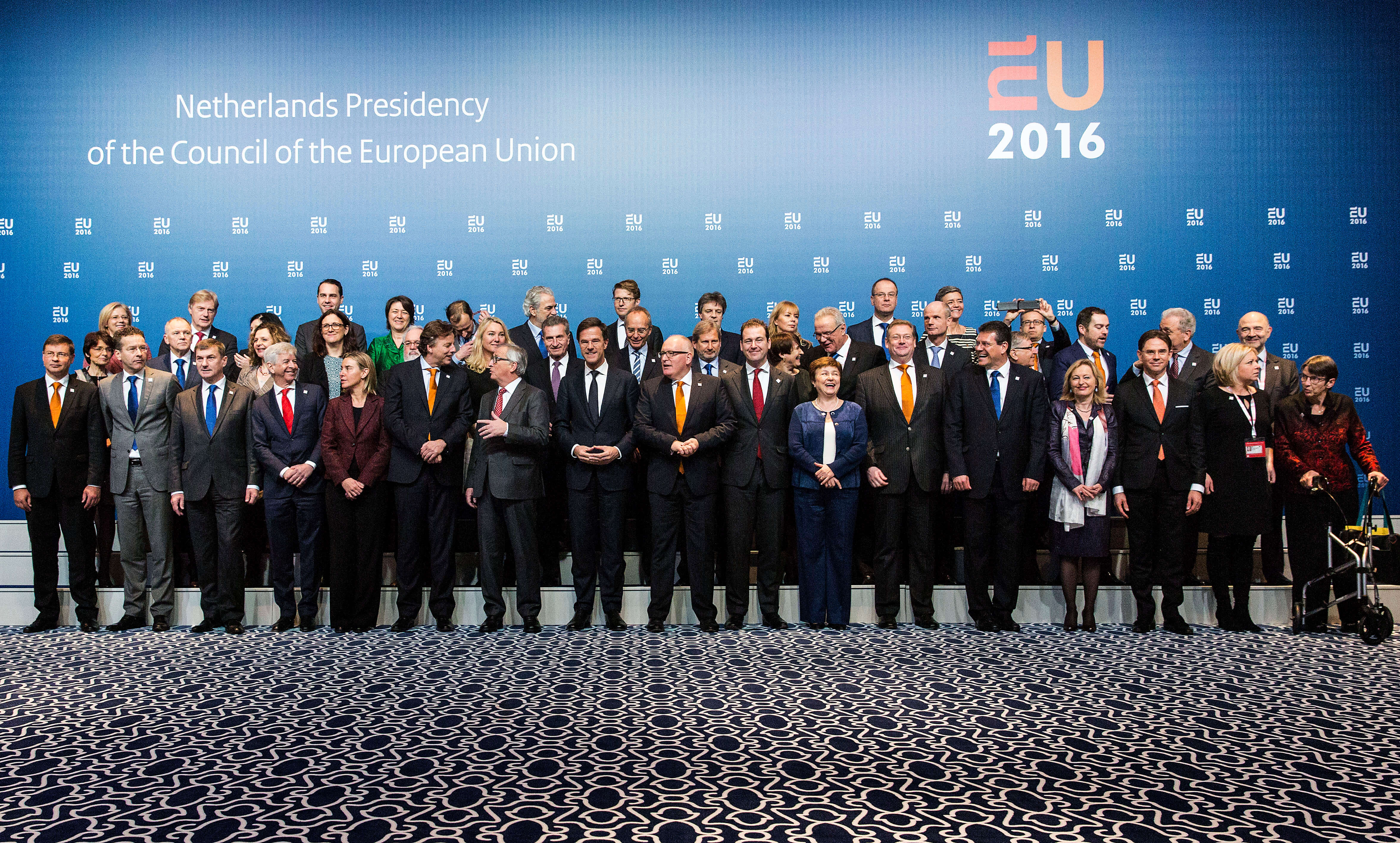 Groepsfoto in Amsterdam in januari 2016 bij de aftrap van het Nederlandse EU-voorzitterschap. © EC - Audiovisual Services