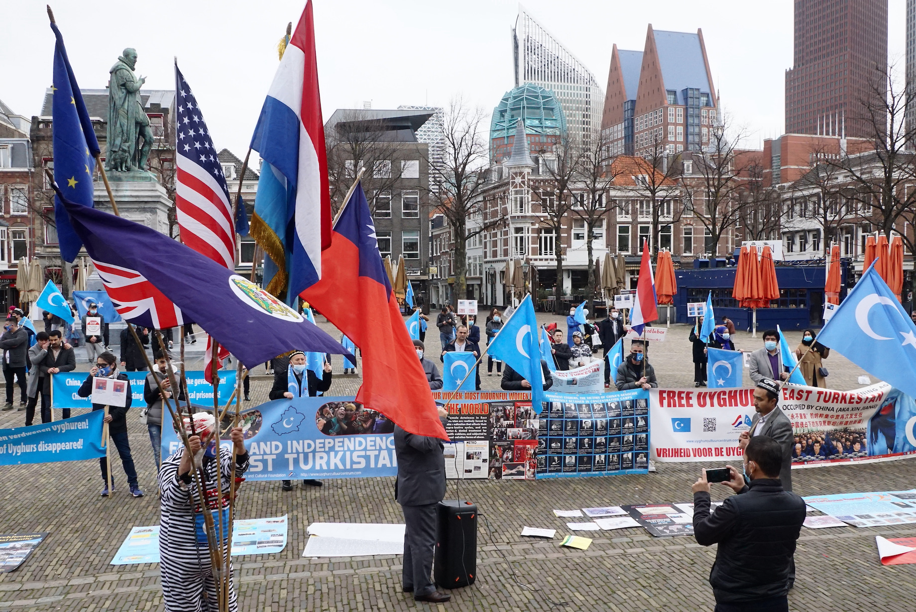 Een protest van Oeigoeren op het Plein in Den Haag in 2021. Roel Wijnants - Flickr