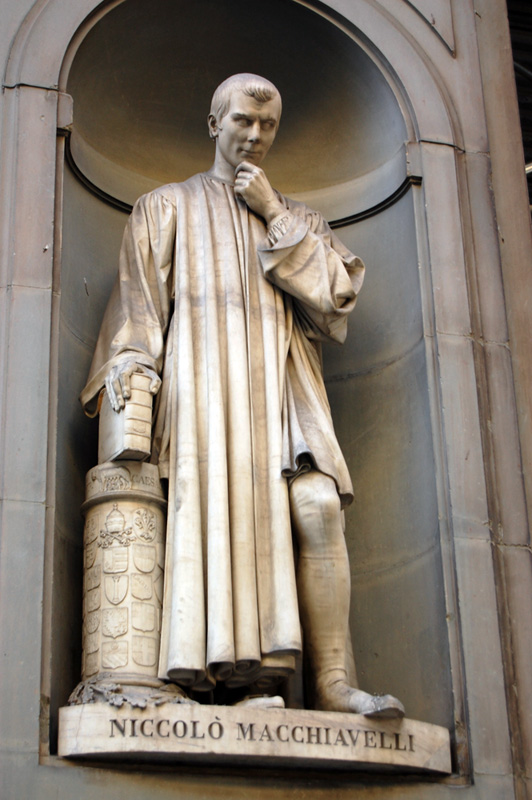 Gerrits - Standbeeld van Niccolò Machiavelli in Florence. Inayaili de León Persson - Flickr