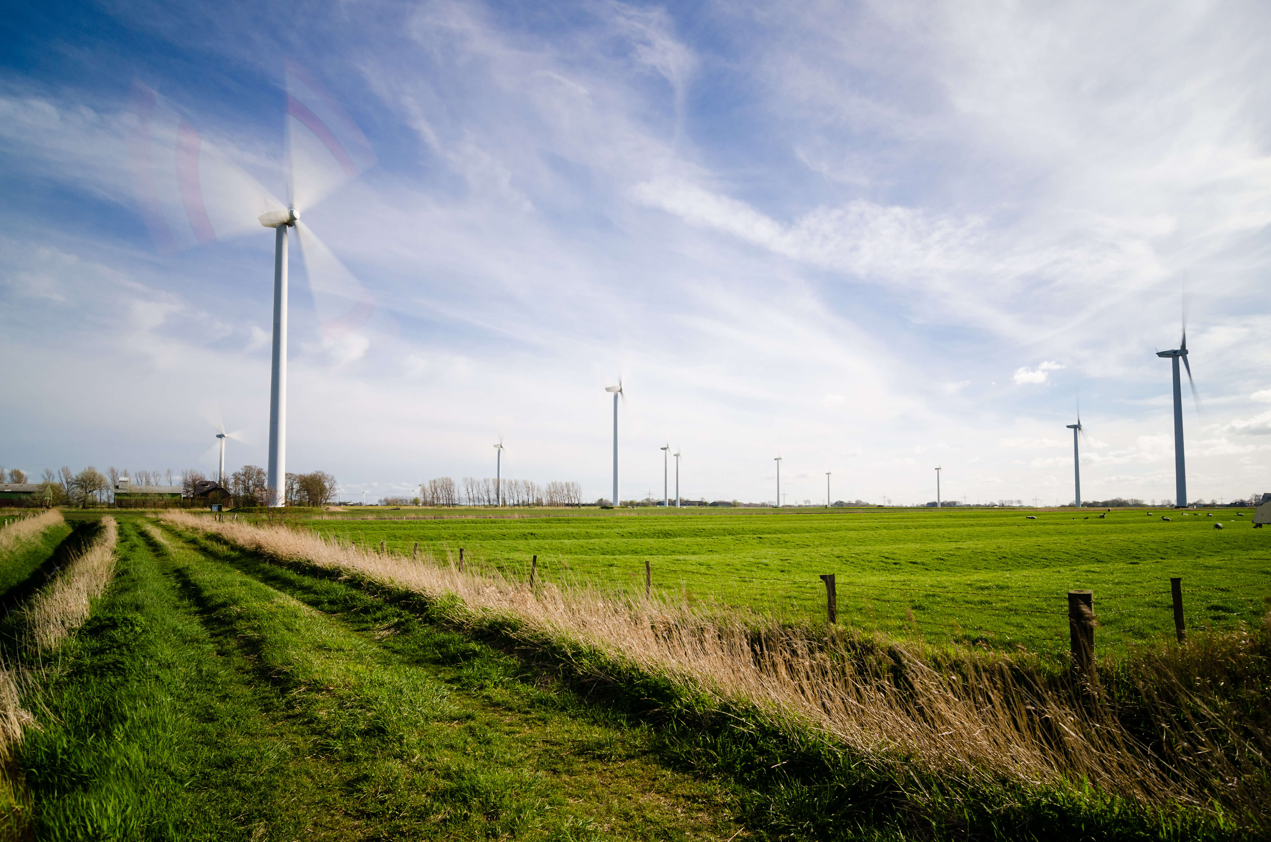 Een landschap met windmolens. © Mathias Appel/Flickr