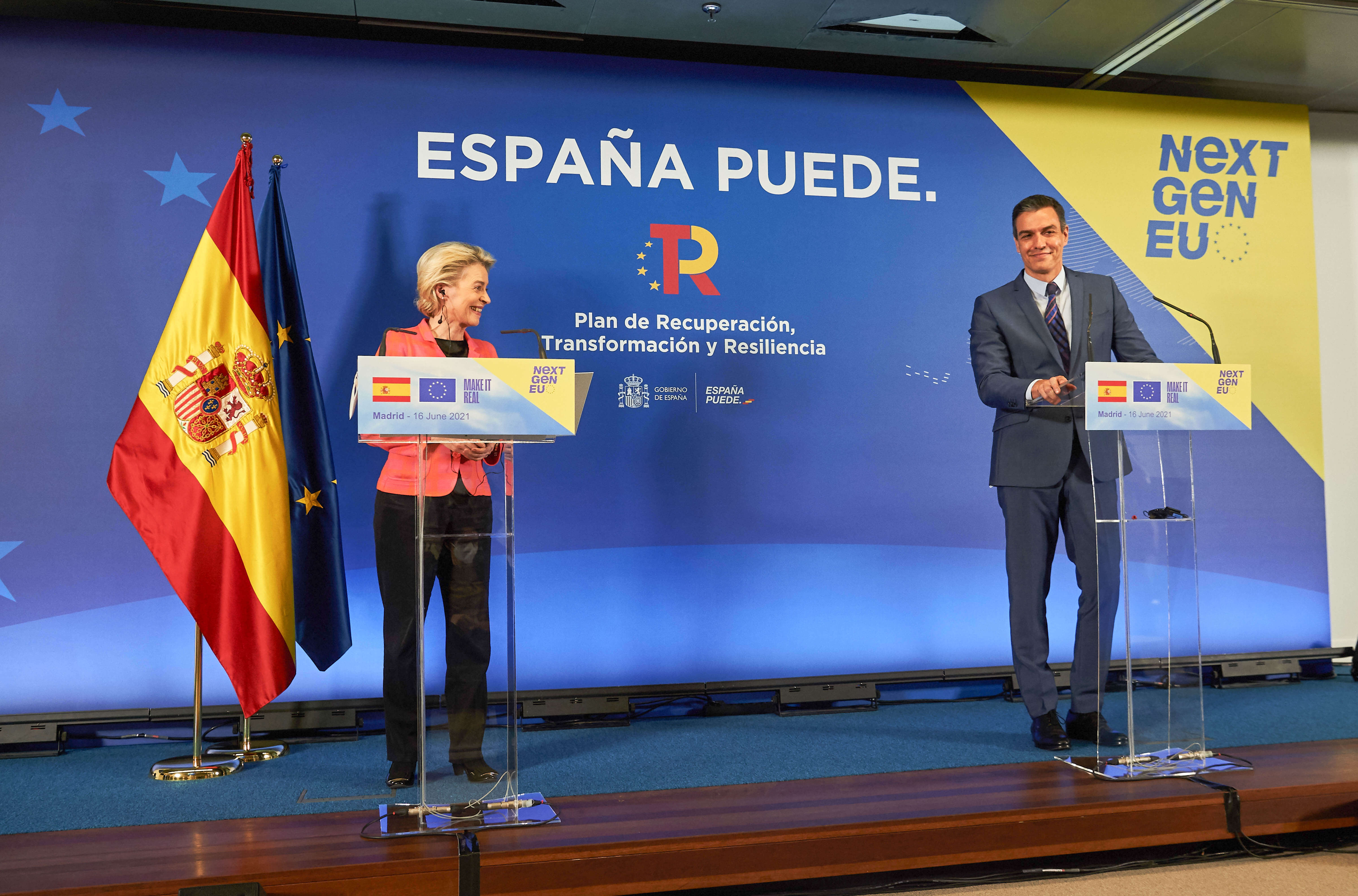 Holman - Voorzitter van de Europese Commissie Ursula von der Leyen met de Spaanse premier Pedro Sánchez in Madrid in juni 2021. EU