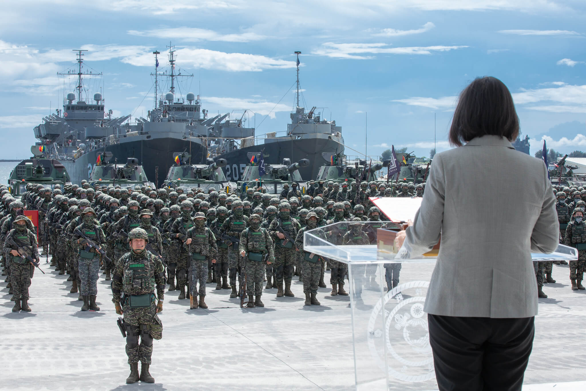 Holmes - Taiwan President Tsai Ing-wen reviews a Marine Corps battalion in 2020. Wikimediacommons
