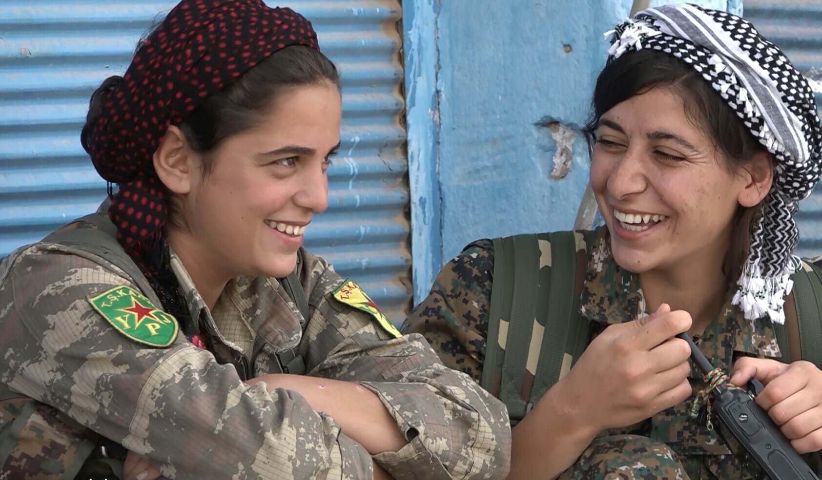 Karabulut-female YPG-fighters in Raqqa in 2017. © Flickr - Kurdishstruggle 