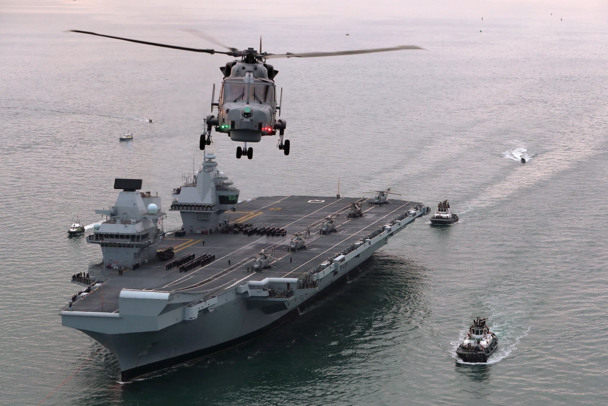 Britain's future flagship HMS Queen Elizabeth sailed into her home port of Portsmouth for the first time on Wednesday 16 August. 2017. © QEClassCarriers - Flickr 