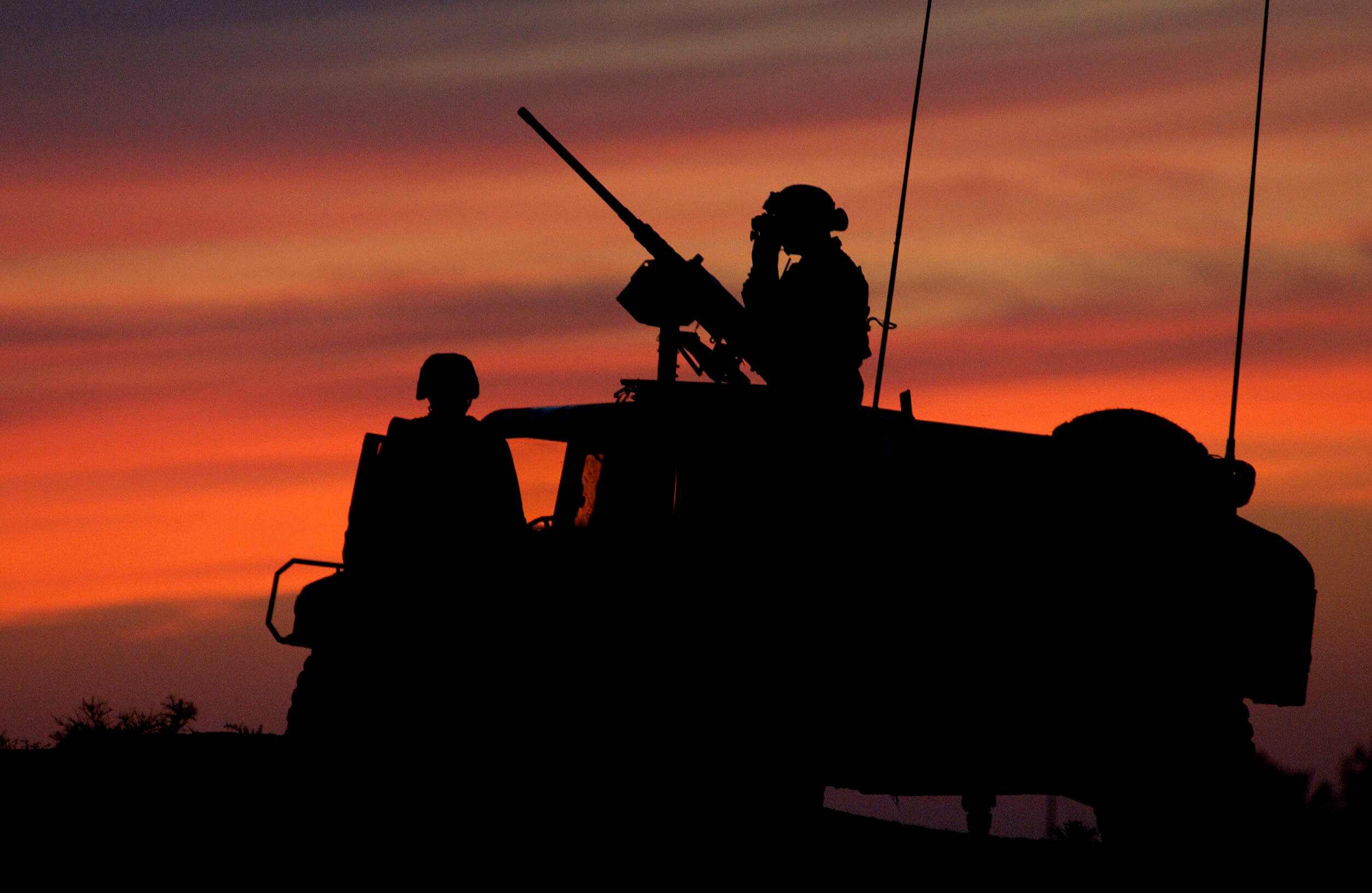US Army Infantry Division near Balad Air Base, Iraq, 2004. © MCWNIMC, US Army - Flickr