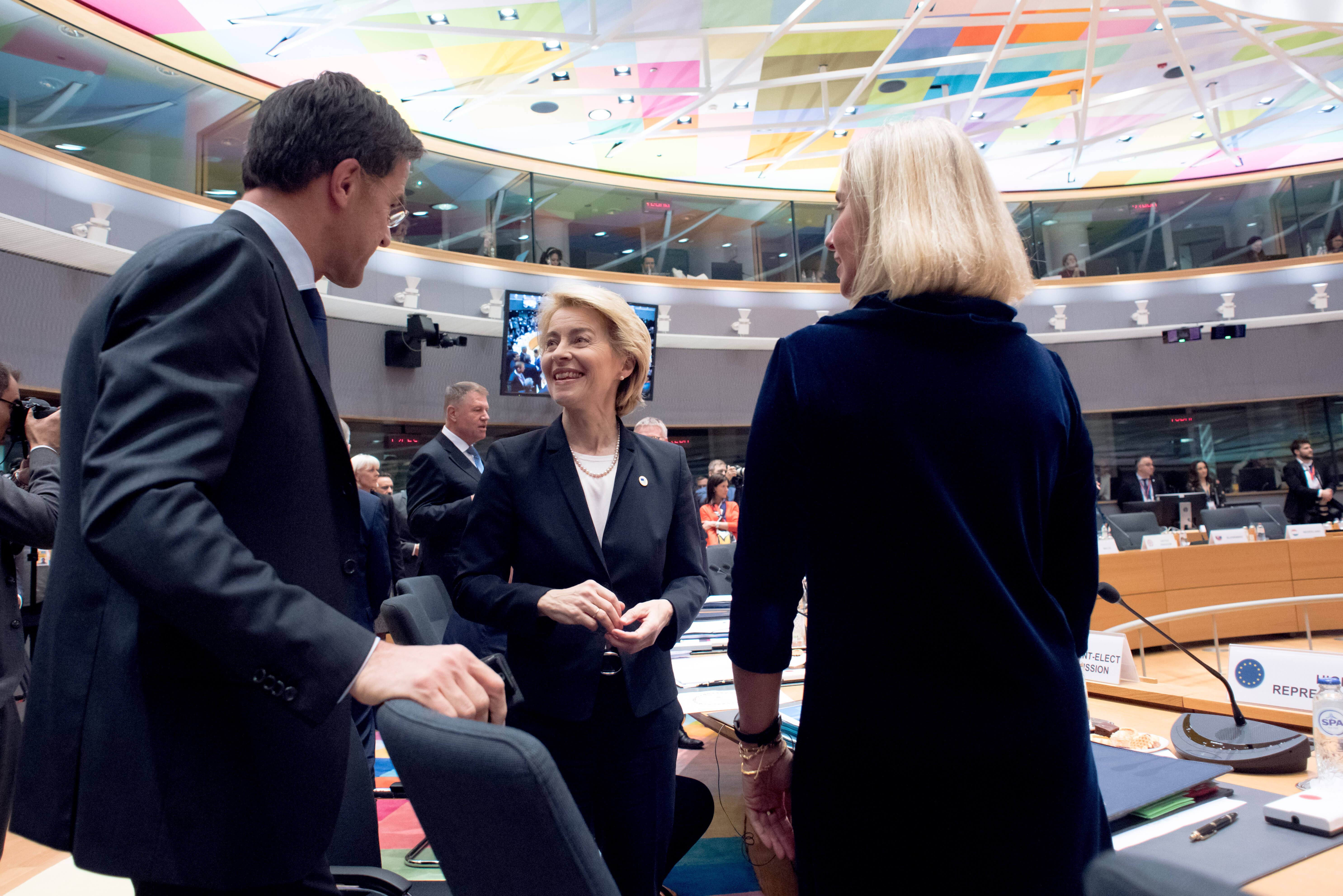 Premier Mark Rutte, toenmalig president-elect Ursula von der Leyen en Federica Mogherini tijdens een bijeenkomst van de Europese Raad in oktober 2019. © European Union 2019