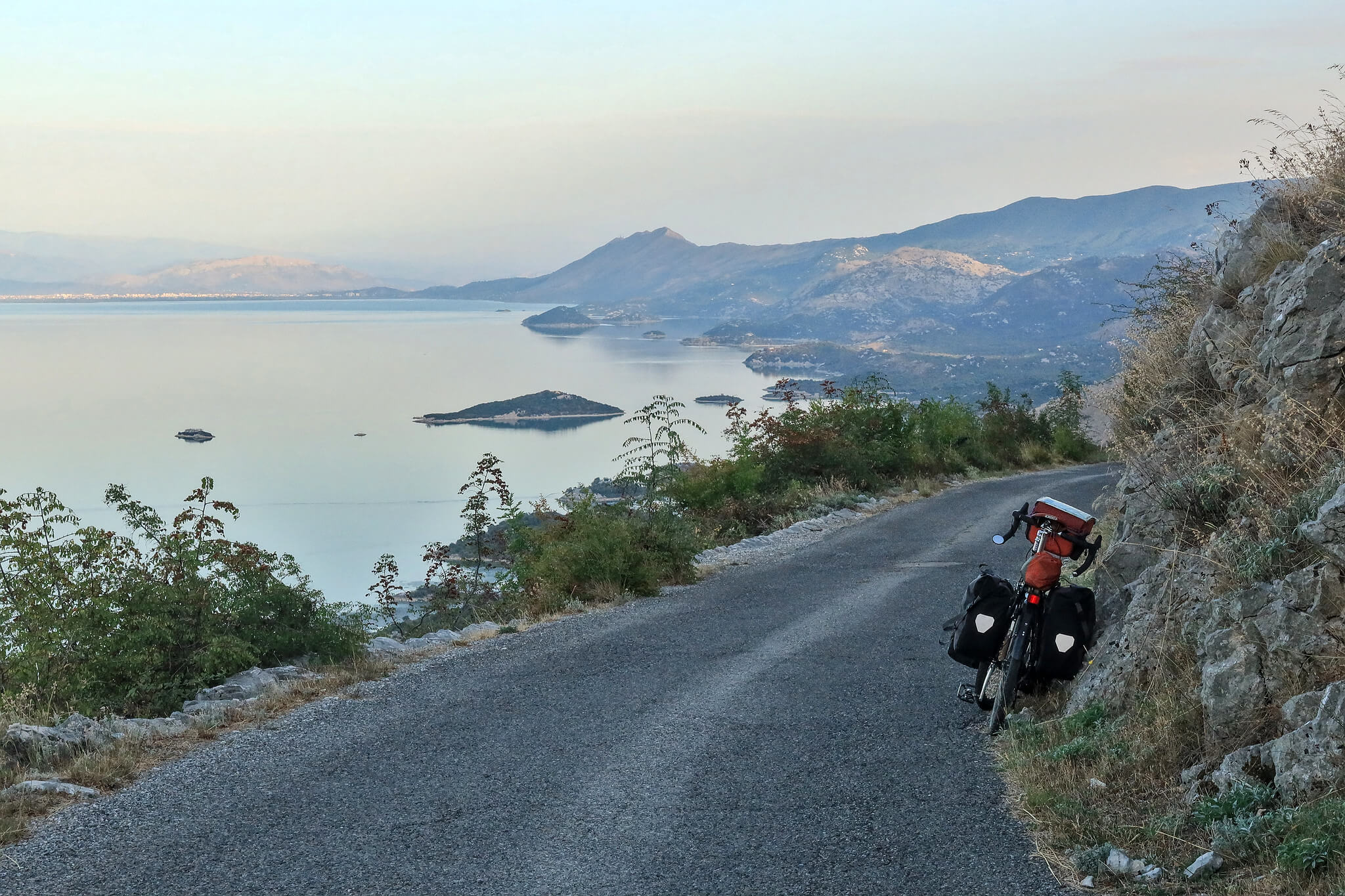 Sosic - Road near the southern shore of Lake Skadar in Montenegro, 2020. Julien Seguinot - Flickr