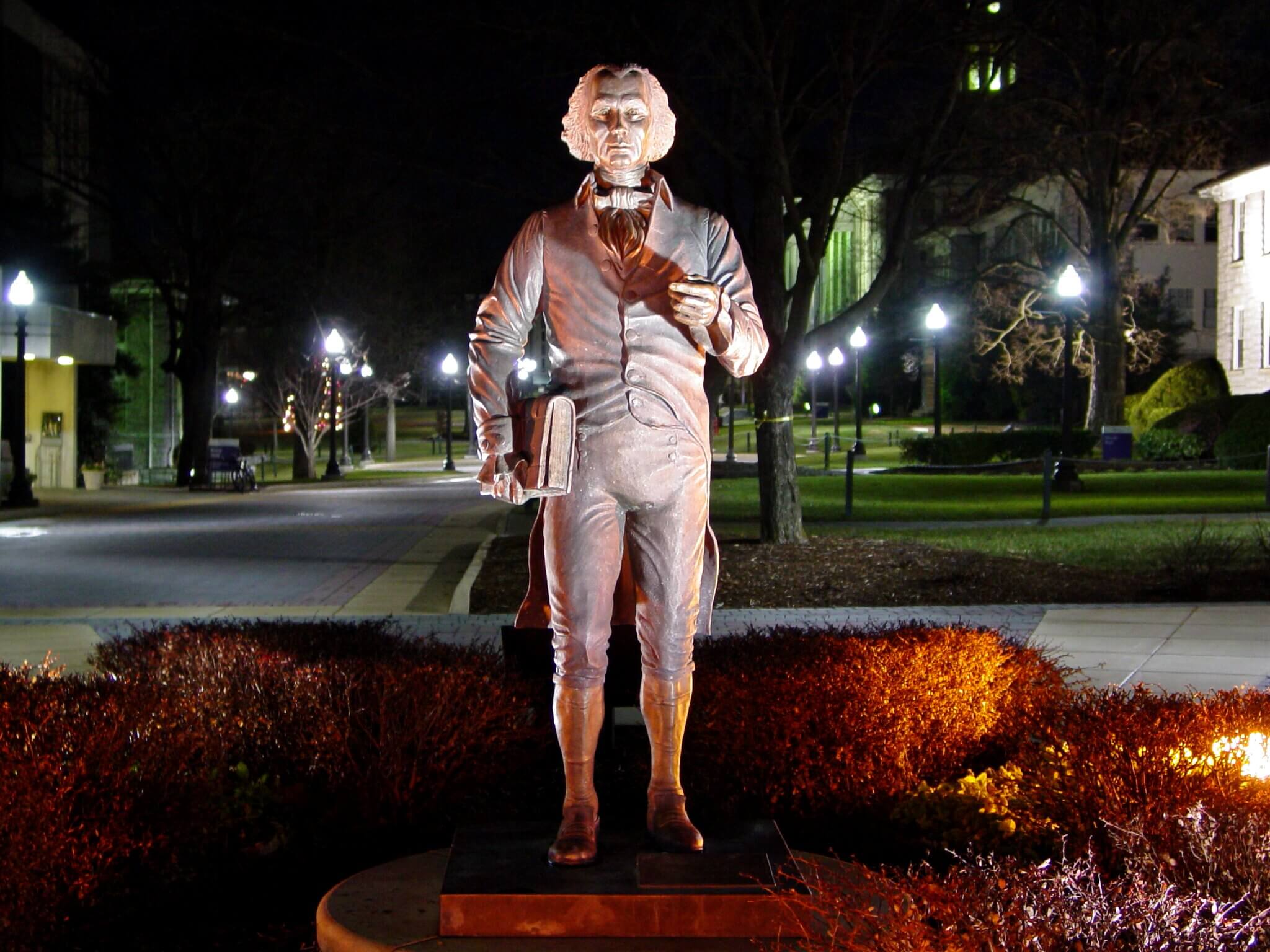 Standbeeld van founding father James Madison op de campus van de James Madison Universiteit in de Amerikaanse staat Virginia. Ben Schumin - Flickr