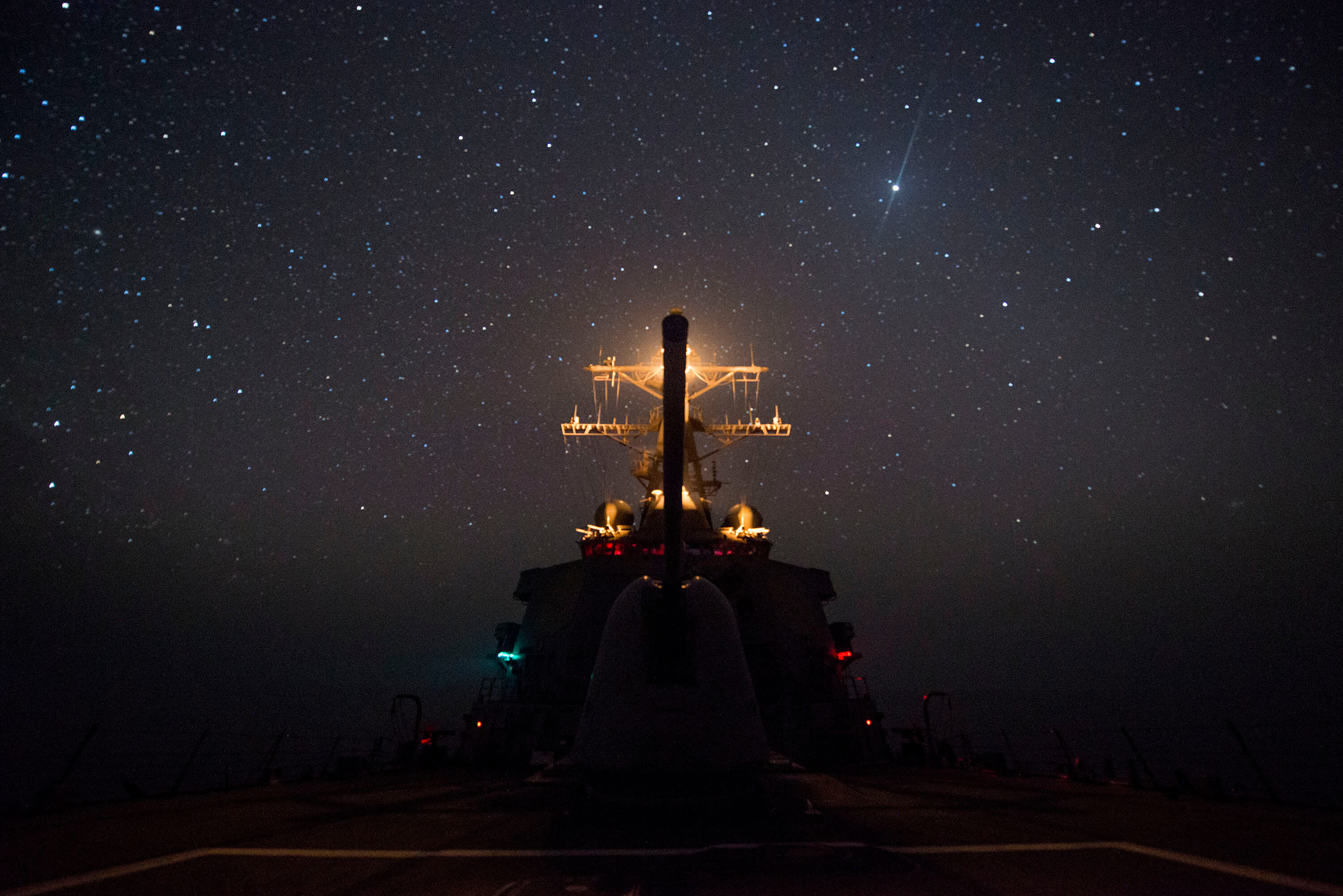 Guided-missile destroyer USS Gonzalez transits the Gulf of Aden in 2016 in support of Operation Inherent Resolve - Official U.S. Navy Page