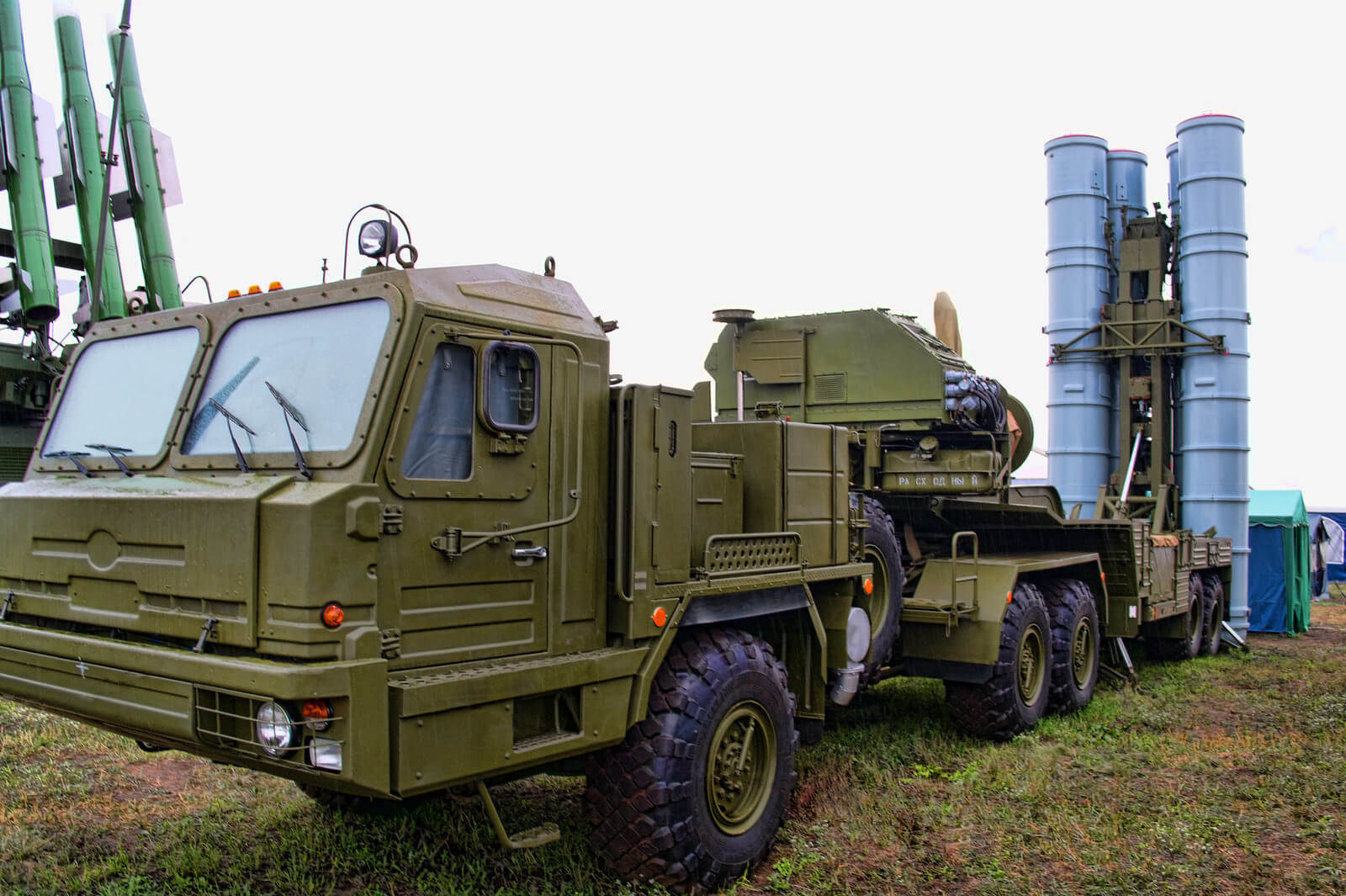 Tack - Russian surface-to-air missile system S-300 at an airshow in Moscow, 2011. Andrey Korchagin