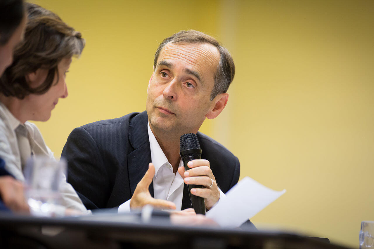 Robert Ménard als burgemeester van Beziers op een bijeenkomst in Toulouse-18 mei 2015--Pablo Tupin-Noriega (Wikimedia France)