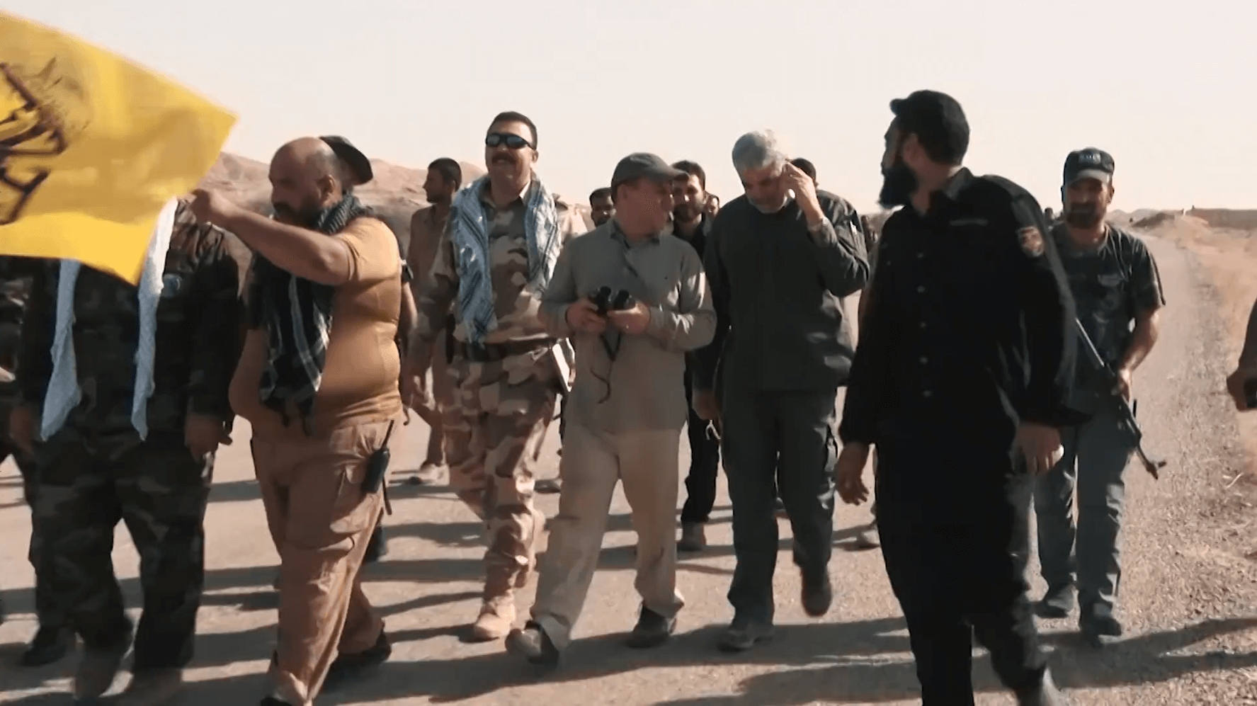 Ugur-Iraakse militia met Iraanse adviseurs tijdens het Hawija-offensief in 2017. © Wikimedia 