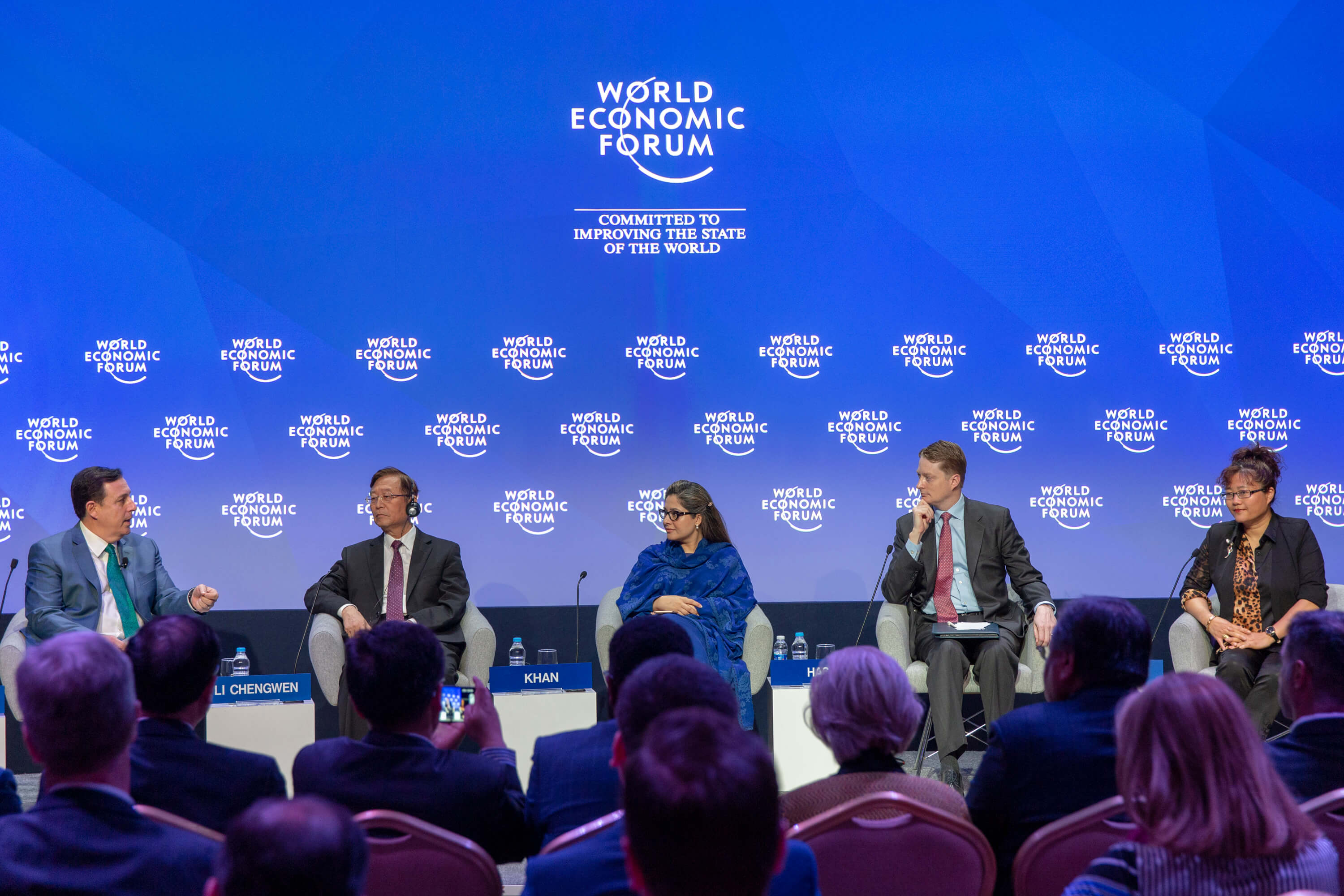 Session on 'The Outlook on the Belt and Road Initiative', World Economic Forum on the Middle East and North Africa, Jordan, 6-7 April 2019. © World Economic Forum, Faruk Pinjo / Flickr