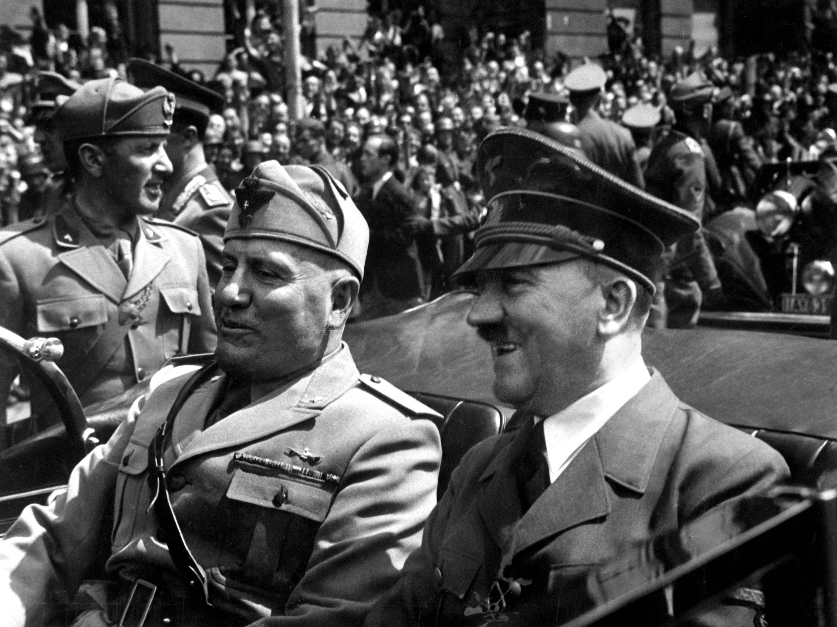 Adolf Hitler en Benito Mussolini in München, 1940.