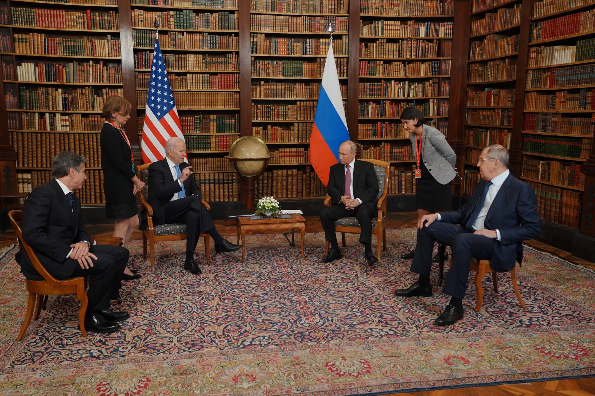 ZandeeDeen-De Amerikaanse president Joe Biden met de Russische president Vladimir Poetin in Geneve op 16 juni 2021. Wikimediacommons 