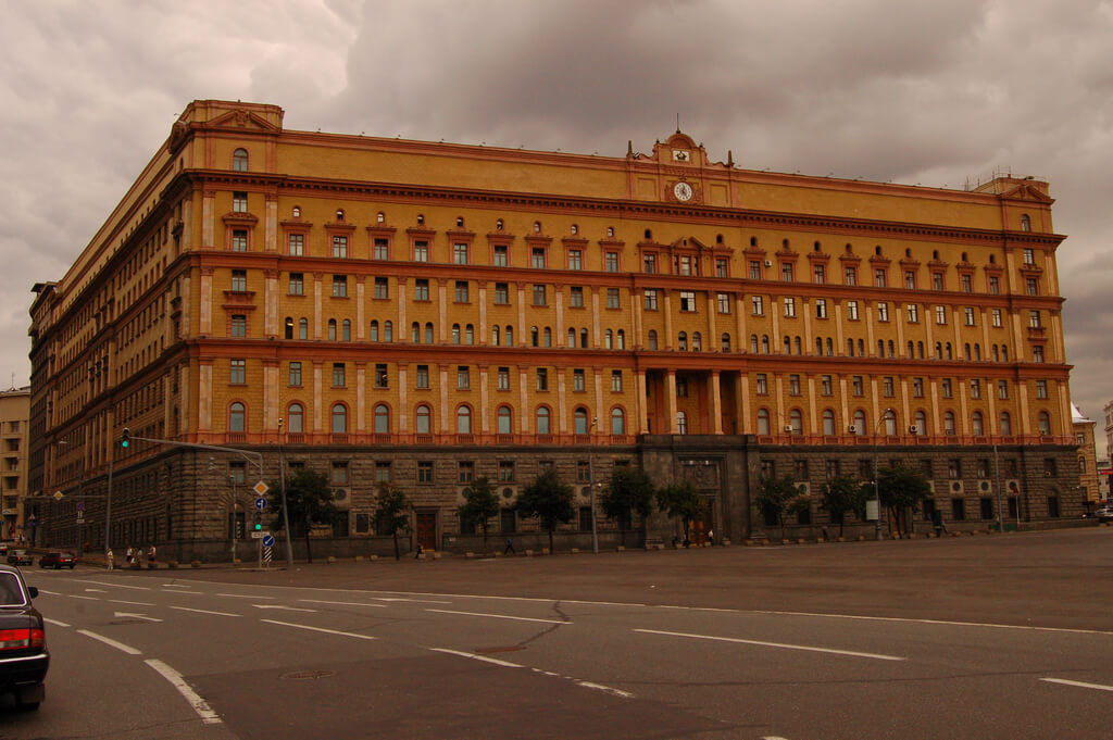 deJong-foto3-voormalig KGB hoofdkwartier en huidig FSB kantoor aan het Lubyankaplein in Moskou-2007-Flickr-Maarten