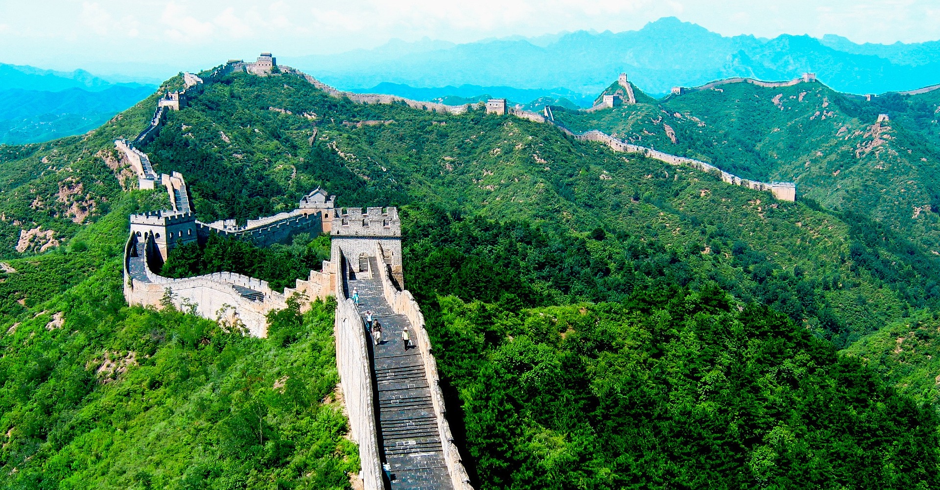 Waar de EU vaak bruggen bouwt naar China voor openheid, stuiten zij wederkerig op een muur. Bron: Pixabay / Dondelord