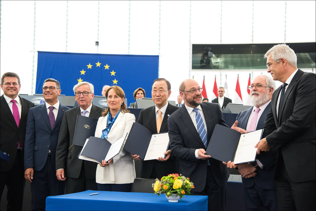De Europese Unie wordt het eens over de ratificatie van het Akkoord van Parijs, 4 oktober 2016. © Flickr - European Union 2016 / European Parliament