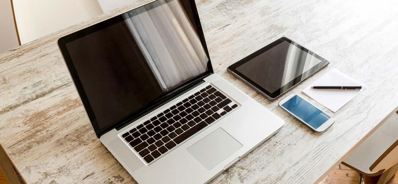 Digitaal gaan: zwemmen in een zee van overvloed