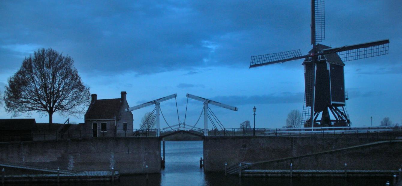 De kloof die de liberale democratie van binnen uitholt